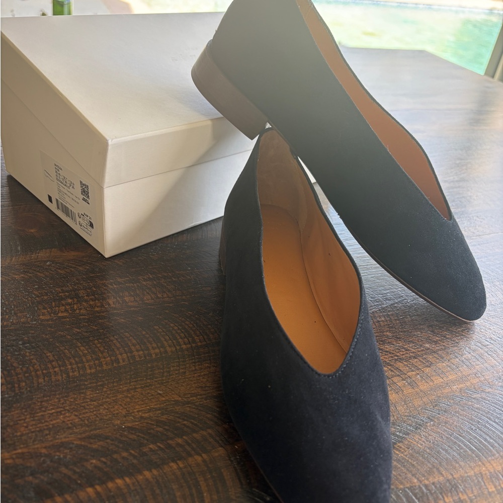 Chic Black Women's Flats
